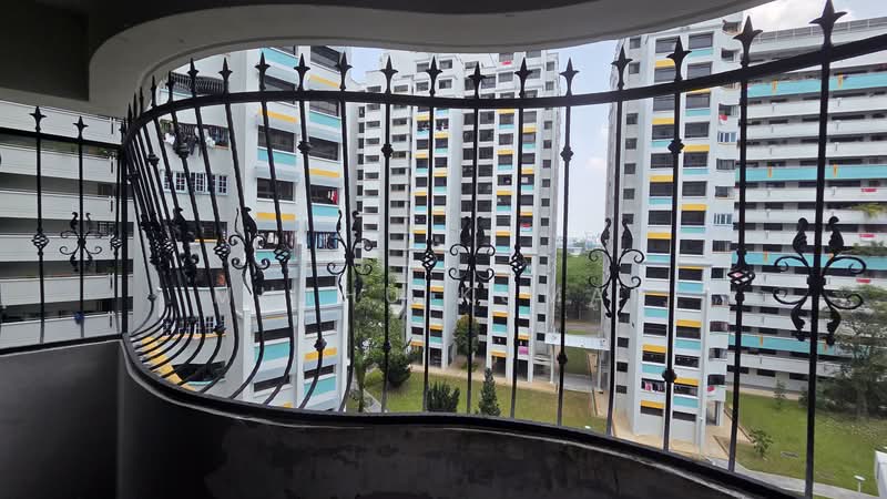 661C Jurong West Street 64, 661C Jurong West Street 64, 3 Bedrooms, 1,184 sqft, HDB Flat For Sale, by Muthu Kumar, 500242613 - Exterior - PropertyGuru.com.sg