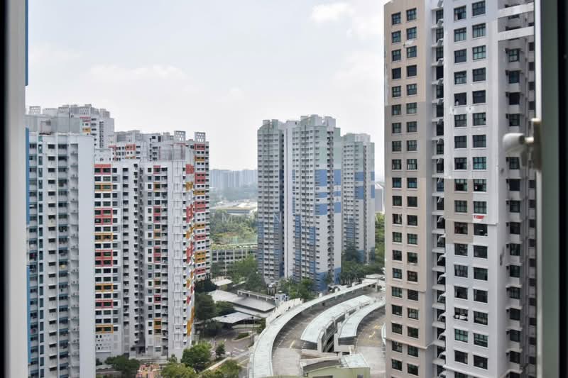 633C Senja Green, 633C Senja Road, 3 Bedrooms, 1,001 sqft, HDB Flat For Sale, by Jasmine Tan, 500242617 - View From Living Room - PropertyGuru.com.sg