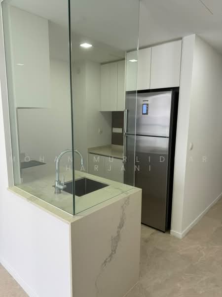 Amber 45, 45 Amber Road, East Coast / Marine Parade, 2 Bedrooms, 732 sqft, Condominium For Rent, by Mohan Murlidhar Harjani, 500242624 - Kitchen - PropertyGuru.com.sg