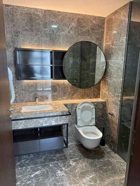 Amber 45, 45 Amber Road, East Coast / Marine Parade, 2 Bedrooms, 732 sqft, Condominium For Rent, by Mohan Murlidhar Harjani, 500242624 - Master Bathroom - PropertyGuru.com.sg
