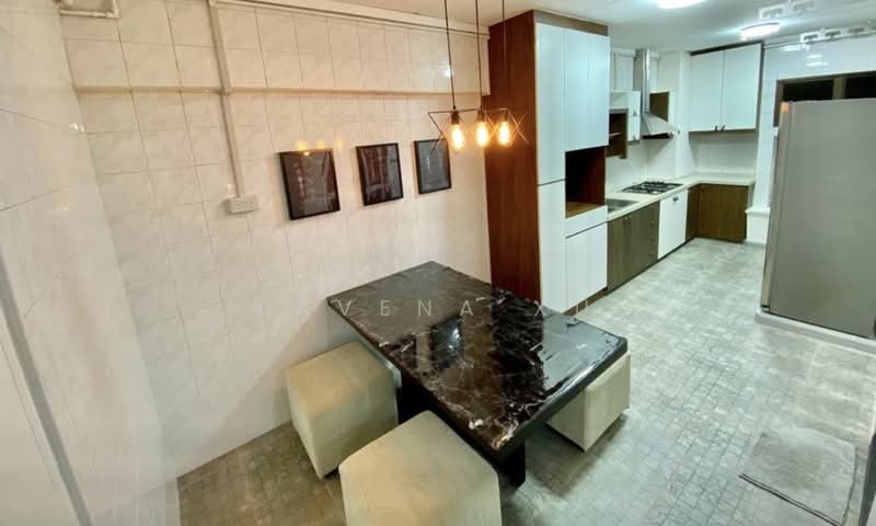 663B Jurong West Street 65, 663B Jurong West Street 65, 3 Bedrooms, 1,184 sqft, HDB Flat For Sale, by Lavena Xu, 500242628 - Kitchen - PropertyGuru.com.sg