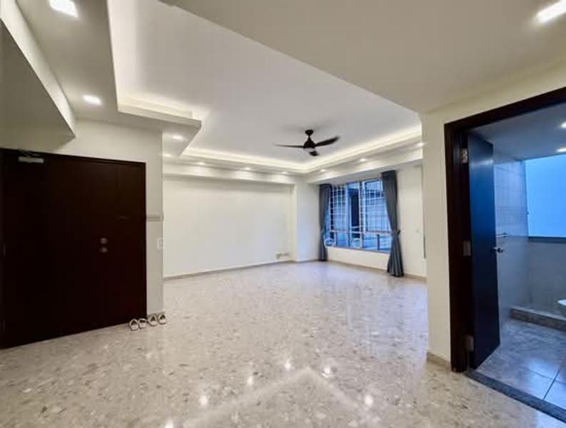 UE Square, 205 River Valley Road, 4 Bedrooms, 1,927 sqft, Condominium For Sale, by Elaine Goh, 500242633 - Living Room - PropertyGuru.com.sg