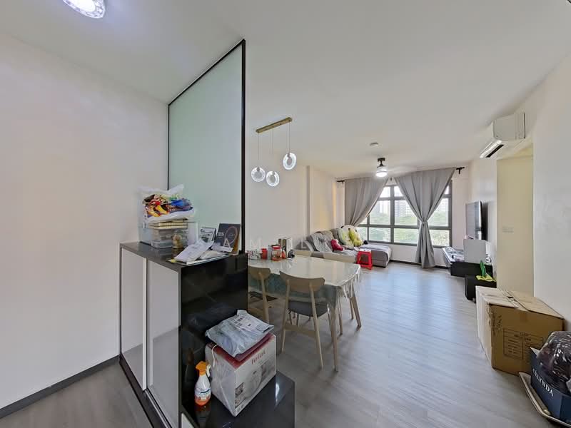 478B Yishun Street 44, 478B Yishun Street 44, 3 Bedrooms, 1,001 sqft, HDB Flat For Sale, by Sam Lim, 500242634 - Foyer + Dining + Living Room - PropertyGuru.com.sg