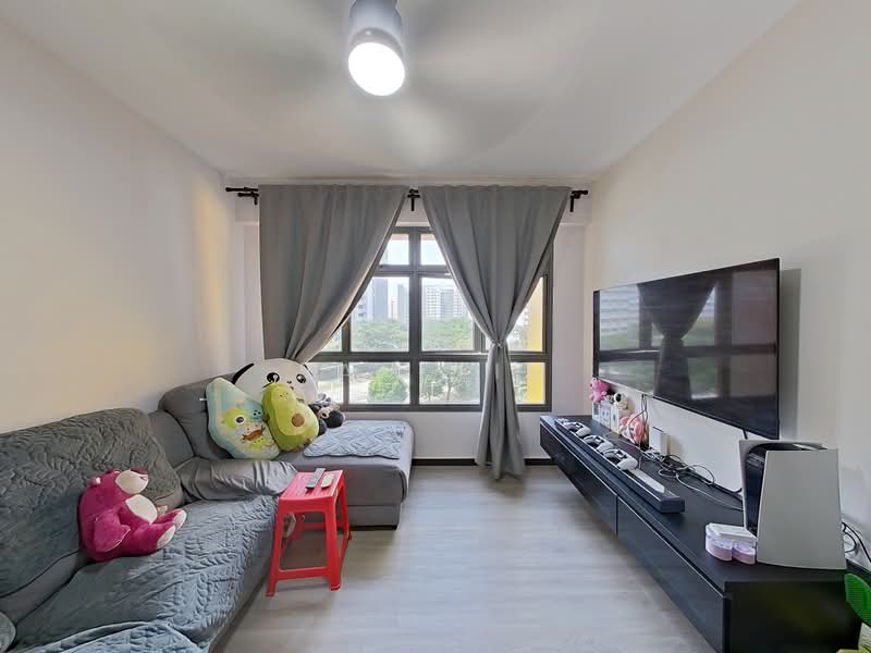 478B Yishun Street 44, 478B Yishun Street 44, 3 Bedrooms, 1,001 sqft, HDB Flat For Sale, by Sam Lim, 500242634 - Living Room - PropertyGuru.com.sg