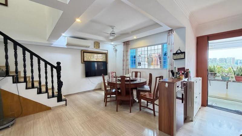 337 Jurong East Avenue 1, 337 Jurong East Avenue 1, 4 Bedrooms, 1,604 sqft, HDB Flat For Sale, by James Yeo, 500242638 - Dining Room - PropertyGuru.com.sg