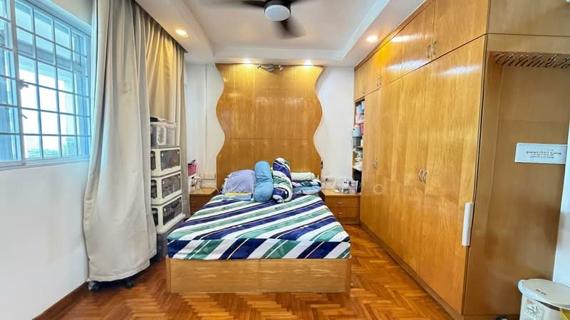 337 Jurong East Avenue 1, 337 Jurong East Avenue 1, 4 Bedrooms, 1,604 sqft, HDB Flat For Sale, by James Yeo, 500242638 - Bedroom - PropertyGuru.com.sg