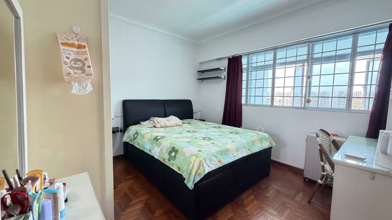 337 Jurong East Avenue 1, 337 Jurong East Avenue 1, 4 Bedrooms, 1,604 sqft, HDB Flat For Sale, by James Yeo, 500242638 - Bedroom - PropertyGuru.com.sg