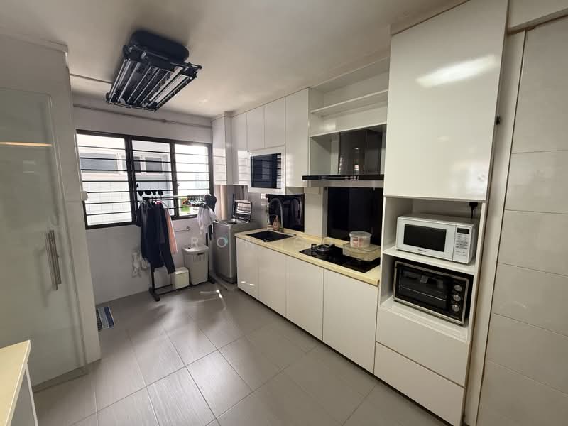 456 Pasir Ris Drive 4, 456 Pasir Ris Drive 4, 4 Bedrooms, 1,528 sqft, HDB Flat For Sale, by Ron Goh, 500242639 - Kitchen - PropertyGuru.com.sg