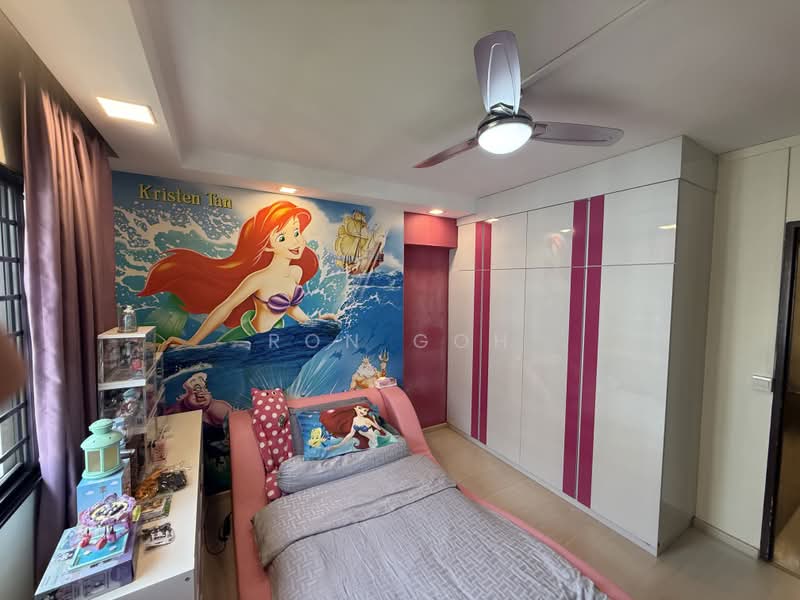 456 Pasir Ris Drive 4, 456 Pasir Ris Drive 4, 4 Bedrooms, 1,528 sqft, HDB Flat For Sale, by Ron Goh, 500242639 - Bedroom 2 - PropertyGuru.com.sg