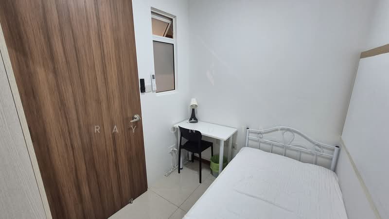 Caspian, 50 Lakeside Drive, Room Rental, 130 sqft, Condominium For Rent, by Raymond Tay, 500242643 - Bedroom - PropertyGuru.com.sg