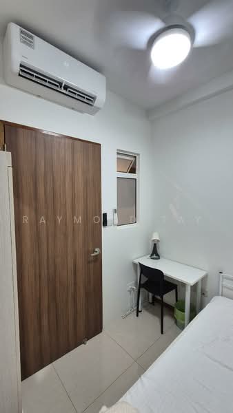 Caspian, 50 Lakeside Drive, Room Rental, 130 sqft, Condominium For Rent, by Raymond Tay, 500242643 - Bedroom - PropertyGuru.com.sg