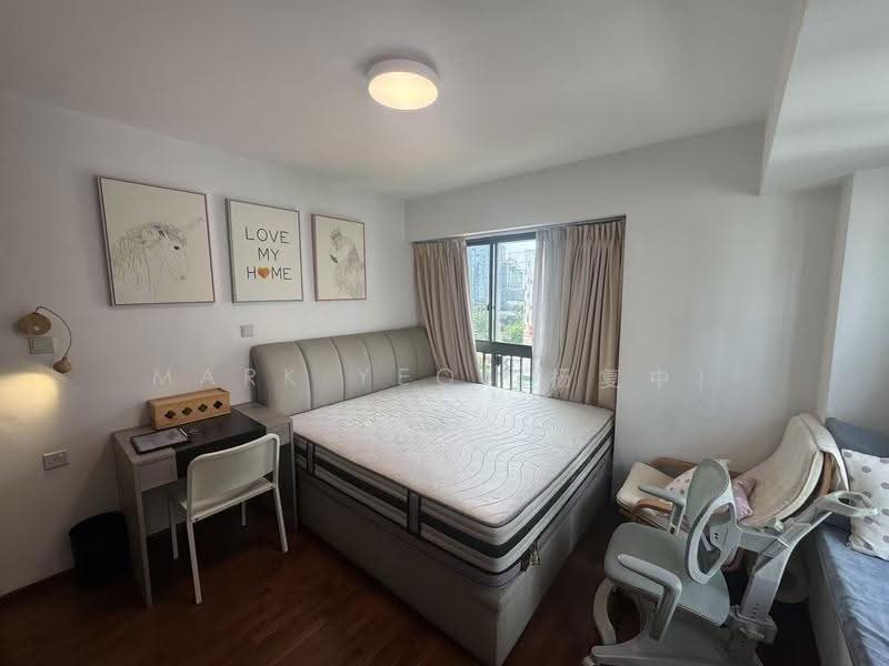 Pinnacle @ Duxton, 1E Cantonment Road, 3 Bedrooms, 1,023 sqft, HDB Flat For Sale, by Mark Yeo (杨复中), 500242648 - Master Bedroom - PropertyGuru.com.sg