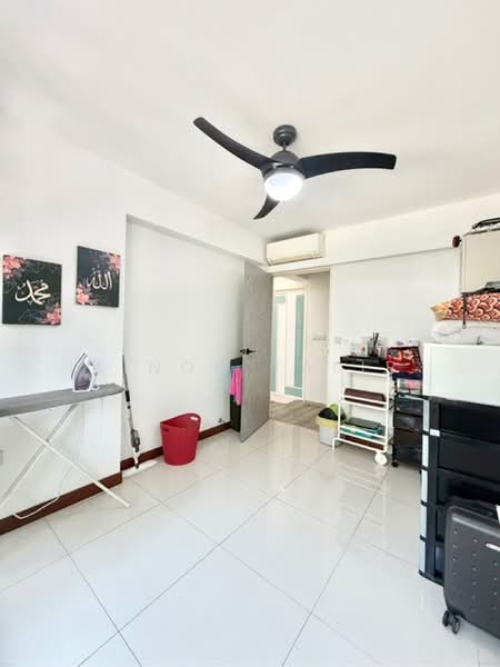 889A Woodlands Drive 50, 889A Woodlands Drive 50, 3 Bedrooms, , HDB Flat For Sale, by Ainon Talib, 500242652 - PropertyGuru.com.sg