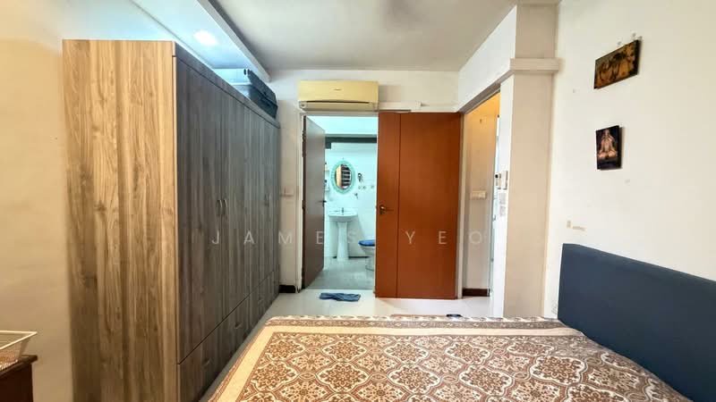 456 Yishun Street 41, 456 Yishun Street 41, 2 Bedrooms, 721 sqft, HDB Flat For Sale, by James Yeo, 500242653 - Bedroom - PropertyGuru.com.sg