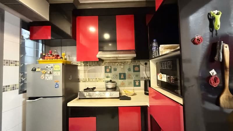 456 Yishun Street 41, 456 Yishun Street 41, 2 Bedrooms, 721 sqft, HDB Flat For Sale, by James Yeo, 500242653 - Kitchen - PropertyGuru.com.sg