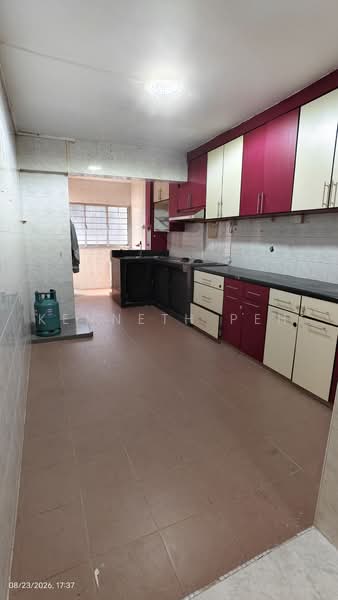 270 Tampines Street 21, 270 Tampines Street 21, 3 Bedrooms, 1,130 sqft, HDB Flat For Sale, by Kenneth Peh, 500242657 - Kitchen - PropertyGuru.com.sg