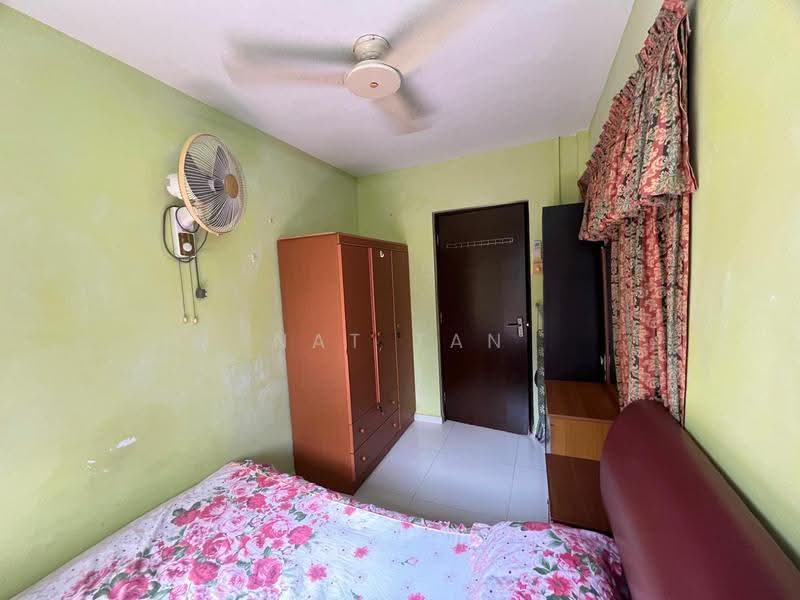 Blk 45 Jalan Bahagia (S320045), , Room Rental, 140 sqft, Terraced House For Rent, by Nat Tan, 500242661 - PropertyGuru.com.sg