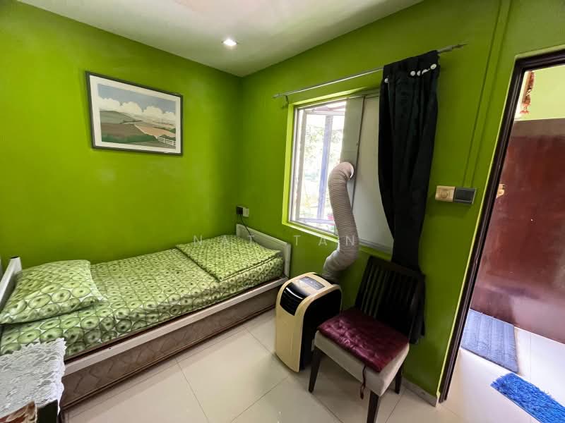 Blk 45 Jalan Bahagia (S320045), , Room Rental, 140 sqft, Terraced House For Rent, by Nat Tan, 500242661 - PropertyGuru.com.sg