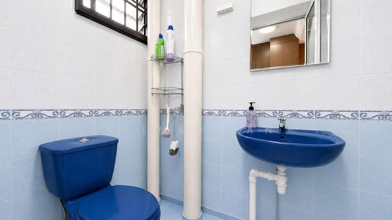 276B Jurong West Avenue 3, 276B Jurong West Avenue 3, Boon Lay / Jurong / Tuas, 3 Bedrooms, 969 sqft, HDB Flat For Sale, by Keenan Tan, 500242662 - Common Bathroom - PropertyGuru.com.sg
