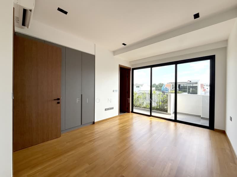 Brand New Freehold Terrace with Lift, Jalan Sankam, 5 Bedrooms, 4,834 sqft, Terraced House For Sale, by Fion Tan, 500242668 - Bedroom - PropertyGuru.com.sg