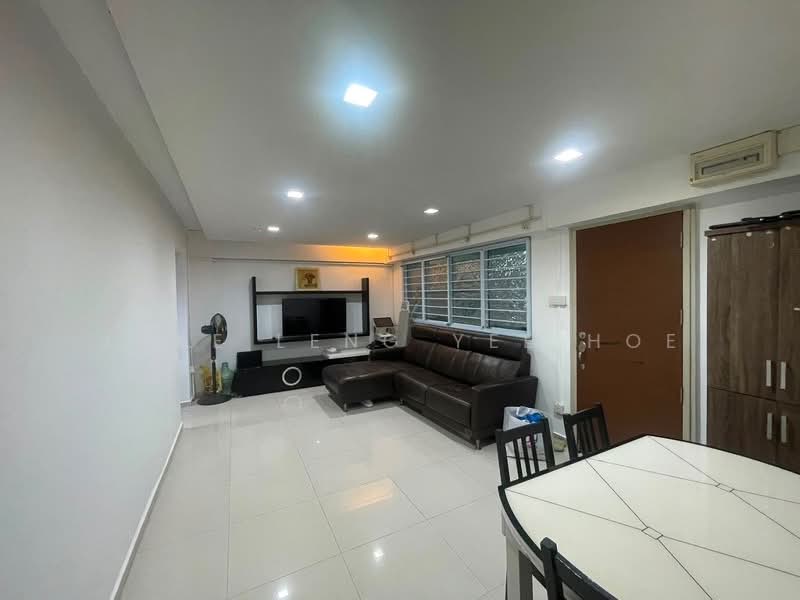 639 Yishun Street 61, 639 Yishun Street 61, 3 Bedrooms, 904 sqft, HDB Flat For Sale, by June Leng Yee Hoe, 500242670 - PropertyGuru.com.sg