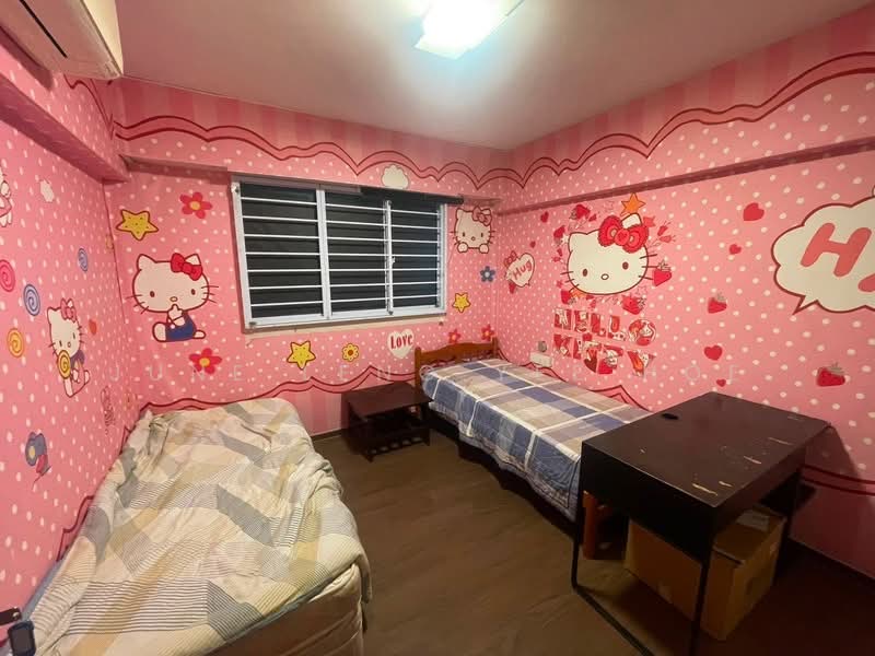 639 Yishun Street 61, 639 Yishun Street 61, 3 Bedrooms, 904 sqft, HDB Flat For Sale, by June Leng Yee Hoe, 500242670 - PropertyGuru.com.sg