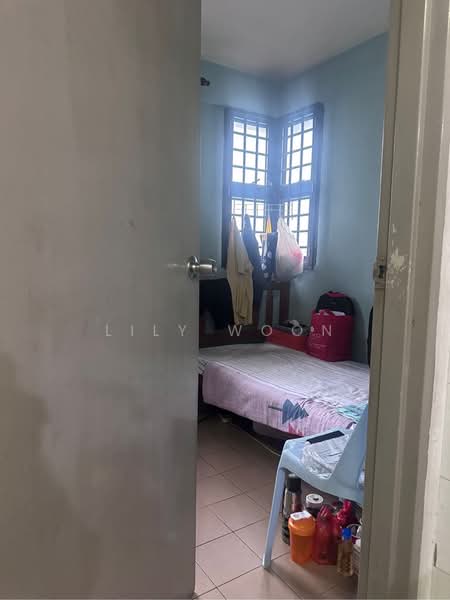 212 Boon Lay Place, 212 Boon Lay Place, 2 Bedrooms, 7,642 sqft, HDB Flat For Sale, by Lily Woon, 500242672 - PropertyGuru.com.sg