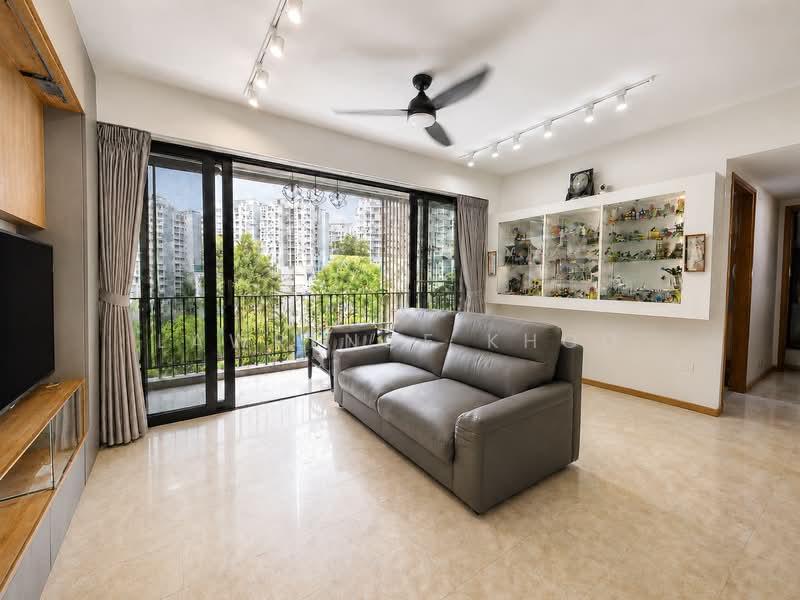 River Isles, 64 Edgedale Plains, 3 Bedrooms, 947 sqft, Condominium For Sale, by Lawrence Khoo, 500242675 - Living Room - PropertyGuru.com.sg