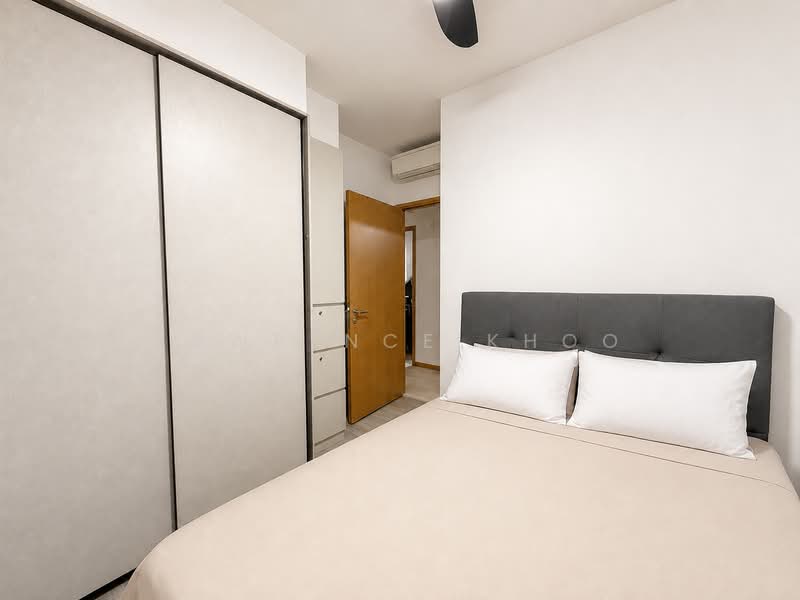 River Isles, 64 Edgedale Plains, 3 Bedrooms, 947 sqft, Condominium For Sale, by Lawrence Khoo, 500242675 - Bedroom - PropertyGuru.com.sg