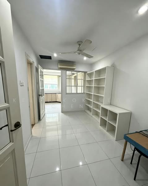 Eng Aun Park ( Novena Estate), Jalan Novena Selatan, Newton / Novena, 4 Bedrooms, 1,900 sqft, Corner Terrace For Sale, by Kelly Kok Seow Cheng, 500242697 - Interior - PropertyGuru.com.sg