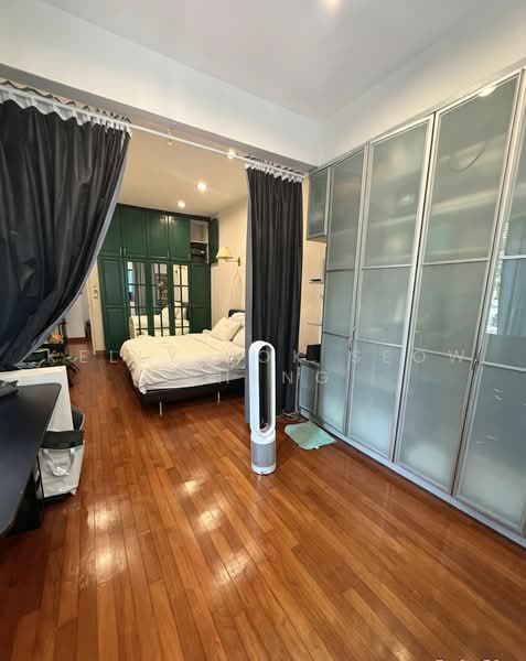 Eng Aun Park ( Novena Estate), Jalan Novena Selatan, Newton / Novena, 4 Bedrooms, 1,900 sqft, Corner Terrace For Sale, by Kelly Kok Seow Cheng, 500242697 - Bedroom - PropertyGuru.com.sg