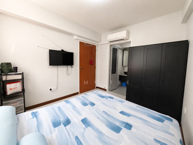 429A Yishun Avenue 11, 429A Yishun Avenue 11, 2 Bedrooms, 721 sqft, HDB Flat For Sale, by Jimmy Tee, 500242698 - Master Bedroom - PropertyGuru.com.sg