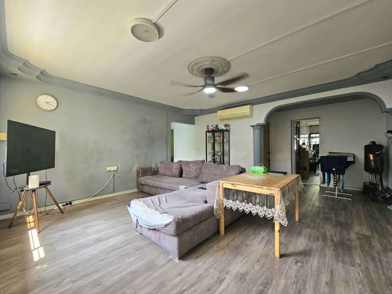 808 Woodlands Street 81, 808 Woodlands Street 81, 3 Bedrooms, 1,108 sqft, HDB Flat For Sale, by James Yeo, 500242703 - Living Room - PropertyGuru.com.sg