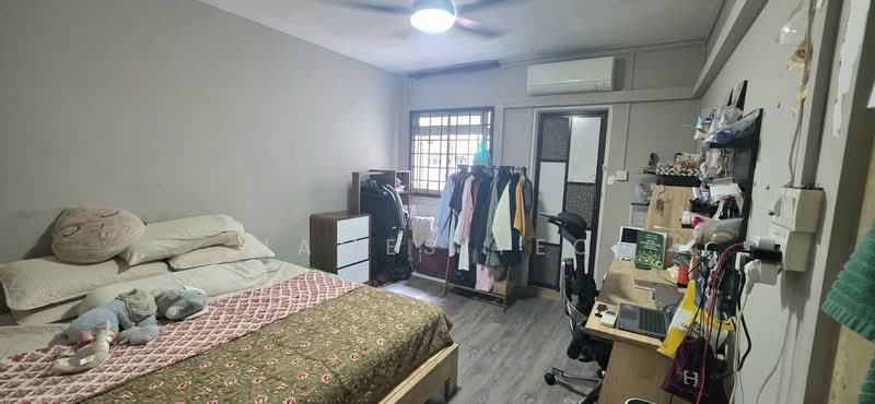 808 Woodlands Street 81, 808 Woodlands Street 81, 3 Bedrooms, 1,108 sqft, HDB Flat For Sale, by James Yeo, 500242703 - Bedroom - PropertyGuru.com.sg