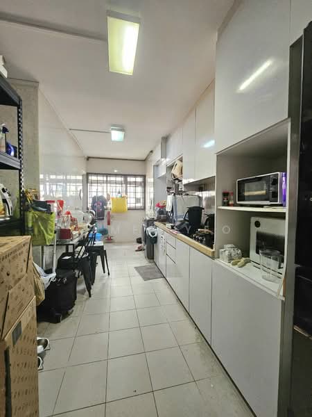 808 Woodlands Street 81, 808 Woodlands Street 81, 3 Bedrooms, 1,108 sqft, HDB Flat For Sale, by James Yeo, 500242703 - Kitchen - PropertyGuru.com.sg