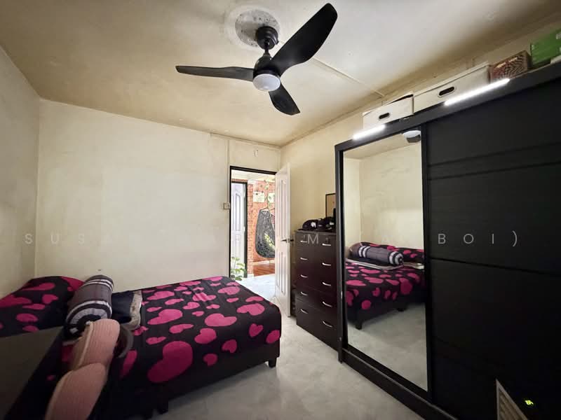 149 Woodlands Street 13, 149 Woodlands Street 13, 2 Bedrooms, 732 sqft, HDB Flat For Sale, by Susan Mariam (Amboi), 500242709 - Bedroom - PropertyGuru.com.sg