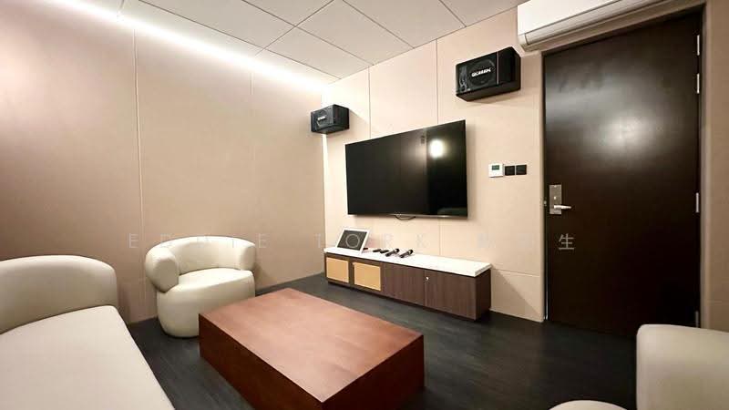 Coliwoo Resort Changi – Enjoy Resort Living Every Day, , Studio, 240 sqft, Condominium For Rent, by Eddie Tork 戴先生, 500242714 - Living Room - PropertyGuru.com.sg