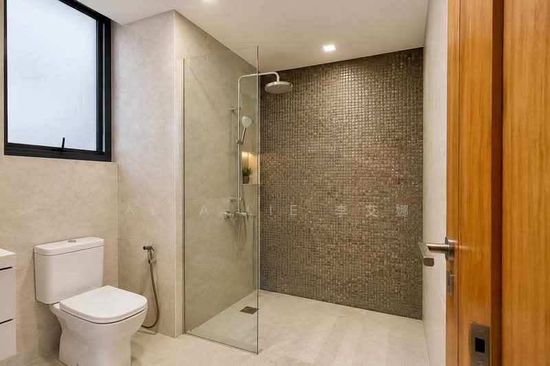 La Fiesta, 58 Sengkang Square, 1 Bedroom, 452 sqft, Condominium For Rent, by Aina Lie 李艾娜, 500242717 - Bathroom - PropertyGuru.com.sg