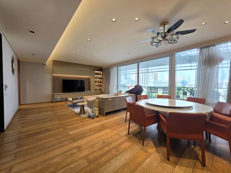 Eden Residences Capitol, 11 Stamford Road, 4 Bedrooms, 3,068 sqft, Condominium For Rent, by Alycia Wang, 500242726 - Living Room - PropertyGuru.com.sg
