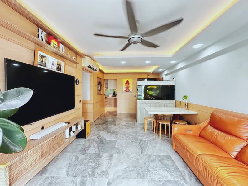 210A Compassvale Lane, 210A Compassvale Lane, 3 Bedrooms, 1,001 sqft, HDB Flat For Sale, by Aries Ang, 500242731 - Living Room - PropertyGuru.com.sg