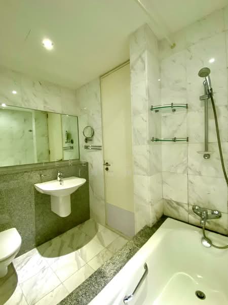 The Trumps, 1 Jalan Kembangan, 1 Bedroom, 700 sqft, Condominium For Sale, by Terence Tee (郑志翔), 500242734 - Bathroom - PropertyGuru.com.sg