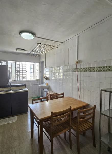 540 Bedok North Street 3, 540 Bedok North Street 3, 2 Bedrooms, 732 sqft, HDB Flat For Sale, by Karen Chen, 500242735 - Kitchen - PropertyGuru.com.sg