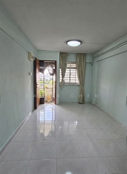 540 Bedok North Street 3, 540 Bedok North Street 3, 2 Bedrooms, 732 sqft, HDB Flat For Sale, by Karen Chen, 500242735 - Living Room - PropertyGuru.com.sg