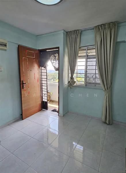540 Bedok North Street 3, 540 Bedok North Street 3, 2 Bedrooms, 732 sqft, HDB Flat For Sale, by Karen Chen, 500242735 - Entrance - PropertyGuru.com.sg