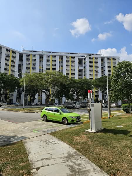 540 Bedok North Street 3, 540 Bedok North Street 3, 2 Bedrooms, 732 sqft, HDB Flat For Sale, by Karen Chen, 500242735 - Exterior - PropertyGuru.com.sg