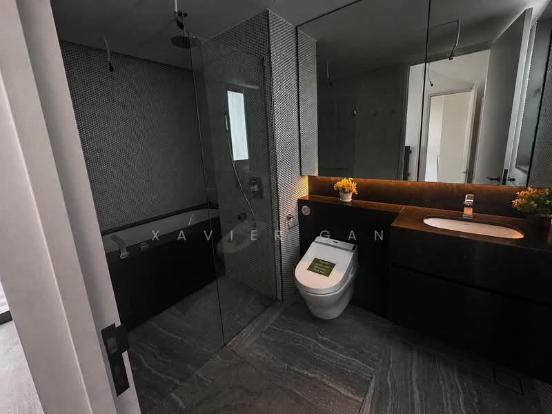 10 Evelyn, 10 Evelyn Road, 3 Bedrooms, 1,410 sqft, Condominium For Sale, by Xavier Gan, 500242737 - Master Bathroom - PropertyGuru.com.sg