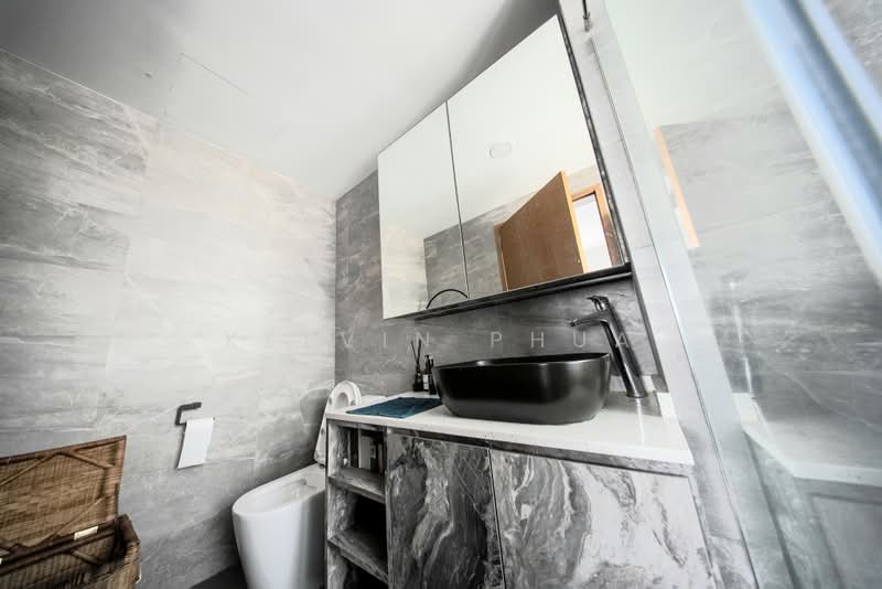 766 Bedok Reservoir Road, , 2 Bedrooms, 969 sqft, Condominium For Sale, by Kelvin Phua, 500242755 - Master Bathroom - PropertyGuru.com.sg