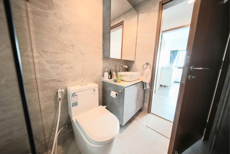 766 Bedok Reservoir Road, , 2 Bedrooms, 969 sqft, Condominium For Sale, by Kelvin Phua, 500242755 - Common Bathroom - PropertyGuru.com.sg
