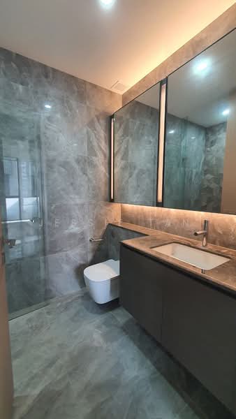 Leedon Green, 26 Leedon Heights, 2 Bedrooms, 710 sqft, Condominium For Sale, by Jessie Tan, 500242758 - Bathroom - PropertyGuru.com.sg