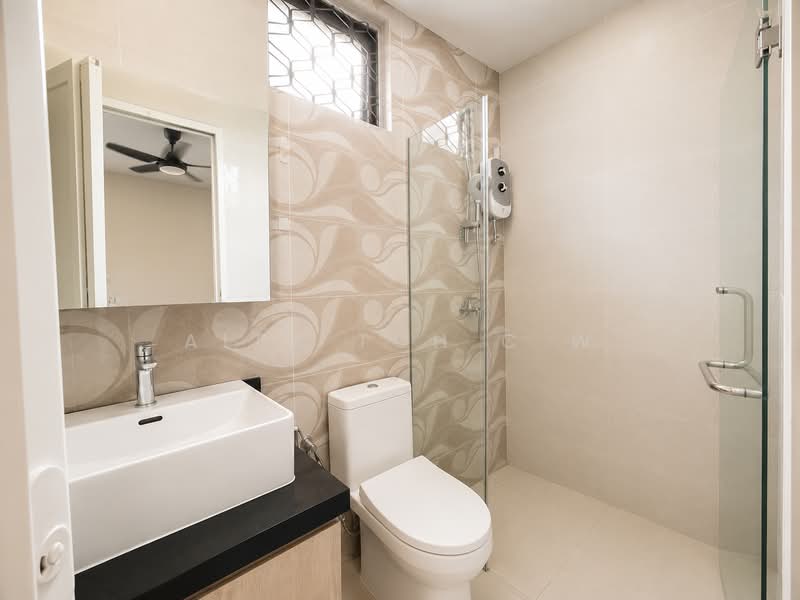 1 kovan road, JalanSamarinda, JalanGeneng ,JalanRengkam ,JalanChorak, FlowerRoad, Kovan Close, Hendry Close, Jalan sahabat, Room Rental, 200 sqft, Corner Terrace For Rent, by Alex Toh C W, 500242761 - Bathroom - PropertyGuru.com.sg